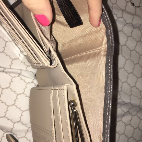 Wallet - Picture 4 of 6